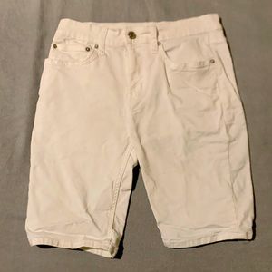 Good Fellow, total flex, size 30 slim white jean shorts